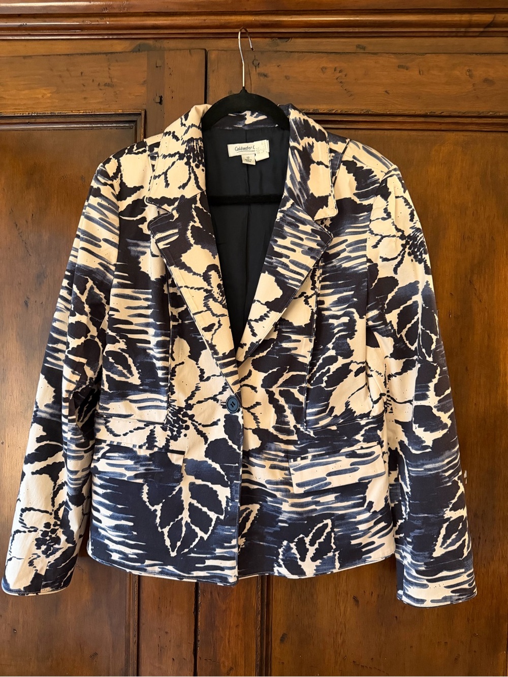 Coldwater Creek Navy and Cream Floral-Print Blazer. Sz 12. Smoke free. Pet free.